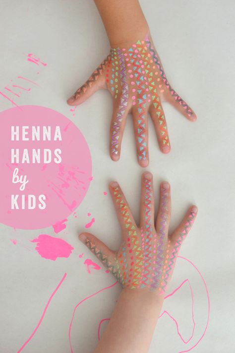 Henna Hands by Kids. Just use non-toxic gel pens and Voila! Instant summer hands that are so fun to create Henna Kids, Teaching Culture, Porch Art, Neon Markers, Kids Henna, Henna Hands, Diy Henna, Henna Hand, Diy Crafts For Girls