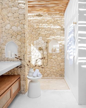 Casa Country, Design Room, Spanish House, Dream House Interior, Outdoor Shower, House Inspo, Bathroom Inspiration, Bathroom Interior Design, Bathroom Interior