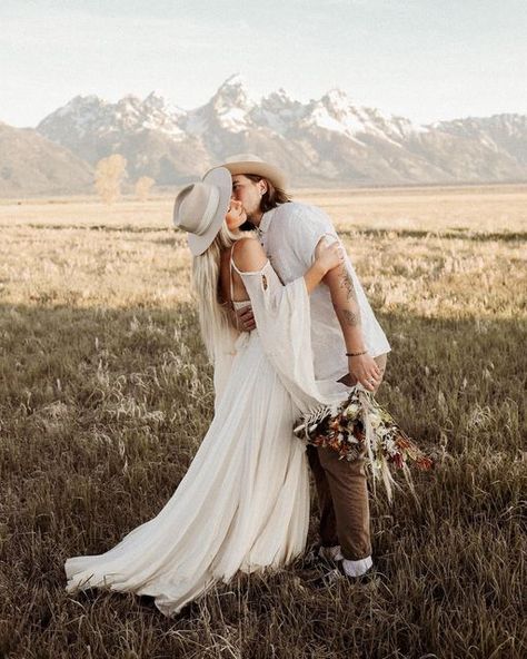 Western Bride Hat, Aussie Hat, Bride Hat, Boho Hat, Festival Hat, Unique Hats, Instagram Wedding, Wedding Hats, Boho Bride