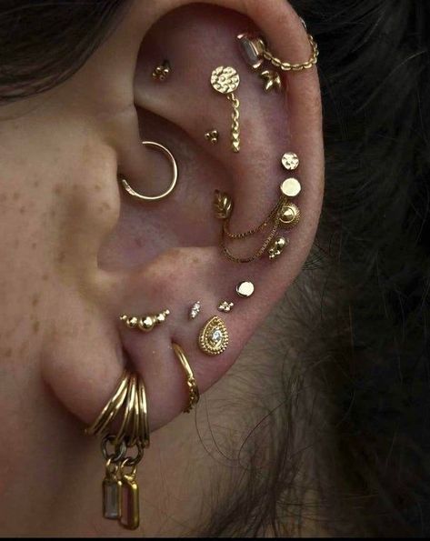 Ear Styling, Ear Stacks, Earring Stacks, Ear Curation, Piercing Inspiration, Pearl Statement Earrings, Earrings Piercings, Earring Stack, Curated Ear