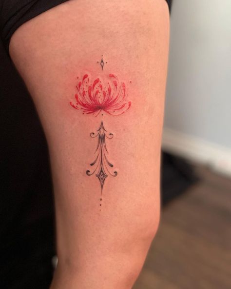 Lily Tattoo Stencil, Spider Lily Tattoo, Lily Tattoo Design, Lilies Drawing, Lily Flower Tattoos, Red Spider Lily, Spider Lily, Red Spider, Lily Tattoo