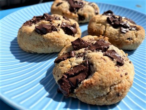 Les Cookies IG Bas : Sans Farine, Sans Beurre, Sans Sucre et Sans Gluten (Mais avec du Chocolat) ! Dessert Ig Bas, Cake Receipe, Gluten Desserts, Cookies Light, Biscuits Diététiques, Matcha Cookies, Dessert Healthy, Cookies Healthy, Bowl Cake