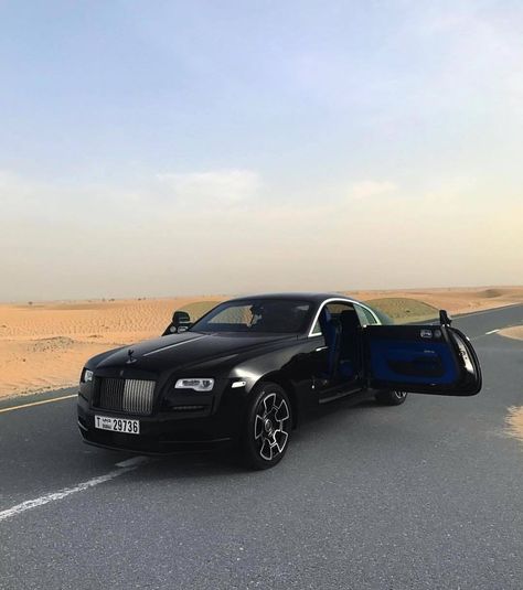 Rr Wraith, Luxury Lifestyle Aesthetic, Rolls Royce Wraith, Luxury Car Interior, Car Tattoos, Benz Amg, Mercedes Benz Cars, Mercedes Benz Amg, Expensive Cars