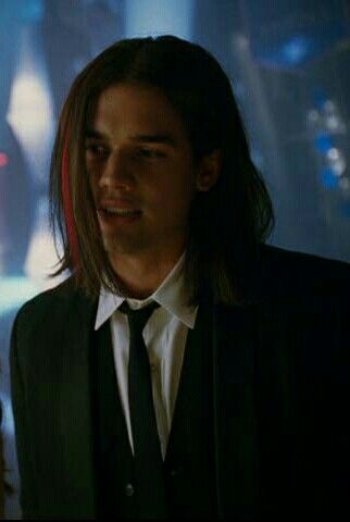 Warren Peace Sky High, Steven Strait, Warren Peace, Sky High, Wall