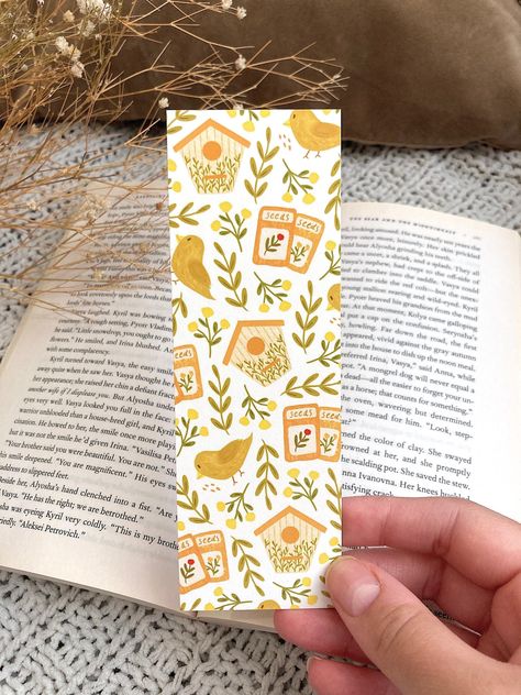 Cute birds bookmark for any season Cottagecore Bookmark, Spring Bookmarks, Nature Bookmark, Plant Bookmark, Bookmarks Ideas, Painted Bookmarks, Bookmark Art, Bookmarks Diy, Bookish Art