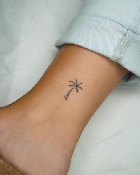 Small Aloha Tattoo, Palm Tree Tattoo Line Work, Tattoo Ideas Female Palm Tree, Small Tattoo Palm Tree, Small Holiday Tattoos For Women, Tiny Palm Tree Tattoos For Women, Ankle Tattoo Palm Tree, Palm Tattoo Minimalist, Tiny Holiday Tattoo