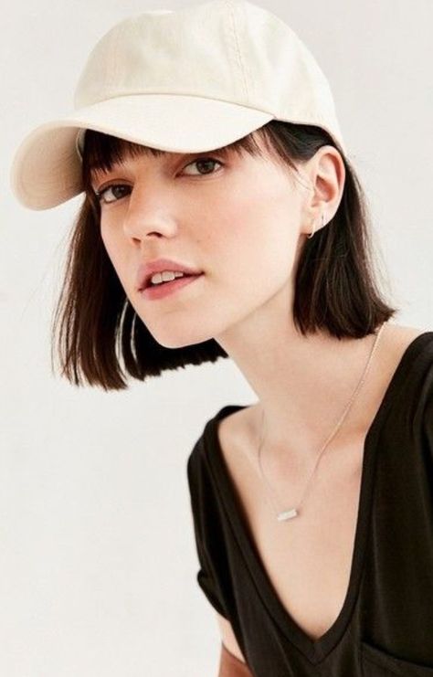 Cute bob haircut with ball cap Baseball Cap Short Hair, Short Hair Hat, 2022 Font, Hats Short Hair, Short Hair Fringe, Cute Bob Haircuts, Bobbed Hair, Asymmetrical Bob Haircuts, Haircut Pictures