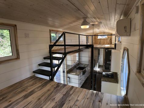 Las Vegas 28' - Rocky Mountain Tiny Houses Tiny House Design Loft, Tiny Home Bedroom Loft, 12x30 Tiny House, Storage For Tiny Houses, 12x28 Shed House, Tiny Shop House, Shed Living Space Ideas, 16x40 Tiny House Floor Plans, Tiny House Mountains