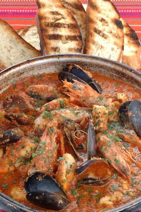 Zarzuela de Mariscos (Spanish Seafood Stew) - Chef's Pencil Spanish Restaurant, Seafood Stew, Spanish Cuisine, Spanish Dishes, Cuban Recipes, English Food, Spanish Food, Food Reviews, Seafood Dishes