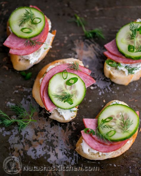 We’ve been doing canapé experiments in our “test kitchen” this week.  Everyone loves canapés and a New Years party would’t be complete without some mighty good finger foods. They just hit the spot in the middle of the night while you’re mingling at your shindig.... Russian Tea Sandwiches, Russian Appetizers Parties, Russian Sandwiches, Cucumber Crostini, Russian Appetizers, Nye Appetizers, Hosting Party, Cold Buffet, Tea Sandwich