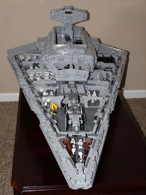 Star Destroyer Interior, Lego Universe, Lego Sculptures, Micro Lego, Lego Spaceship, Lego Ship, Star Wars Vehicles, Lego Pictures, Lego Room