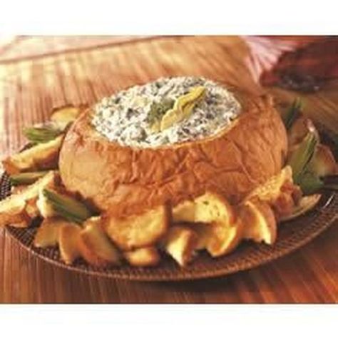 Classic Spinach Dip, Bread Bowl Dip, Hawaiian Sweet Breads, Hawaiian Bread, Spinach Dip Recipe, Bread Bowl, Hawaiian Rolls, Spinach Artichoke Dip, Hawaiian Food