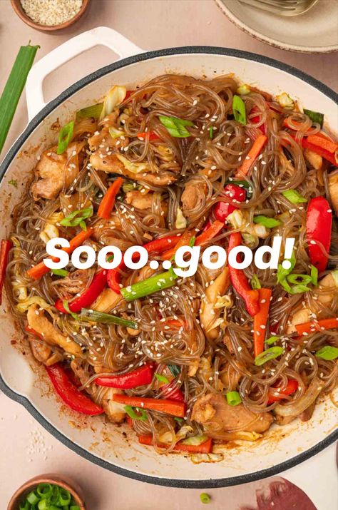 This glass noodle stir-fry with chicken is a delicious and healthy meal. Ready in 30 minutes! Perfect recipe to make in this cozy weather! #asiancuisine #weeknightdinner #healthyrecipe Cabbage And Glass Noodle Stir Fry, Healthy Glass Noodle Recipes, Glass Noodle Recipe, Easy Stir Fry Noodles, Glass Noodle Recipes, Stir Fry Glass Noodles, Glass Noodles Recipe, Noodles Stir Fry, Cozy Weather