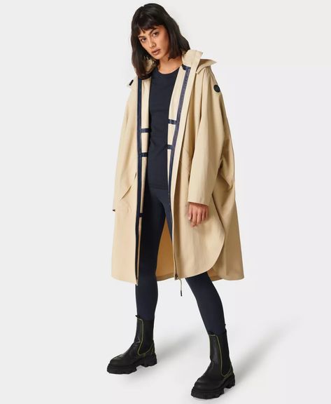 Excursion Waterproof Parka - dovebeige | | www.sweatybetty.com Stylish Raincoats, Raincoat Outfit, Oversized Parka, Lightweight Trench Coat, Waterproof Parka, Parka Women, Jcrew Collection, Hooded Raincoat, Raincoats For Women