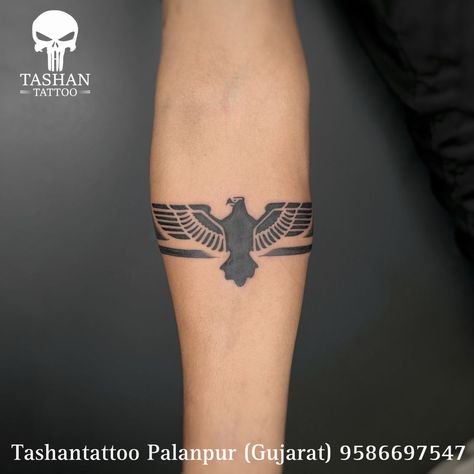 Hand Band Tattoo, Hand Band, Bus Stand, Eagle Tattoo, 3d Tattoos, 3d Tattoo, New Bus, Ink Master, Band Tattoo