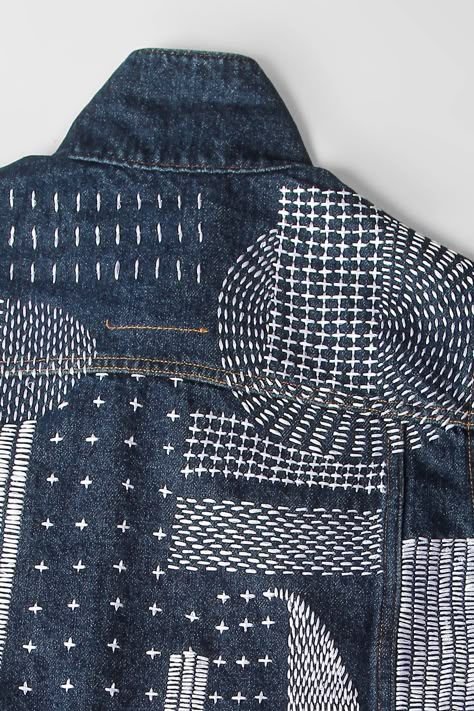 Boro Jacket, Sashiko Jacket, Boro Stitching, Sashiko Pattern, Denim Embroidery, Quilted Clothes, Sashiko Embroidery, Denim Ideas, Altering Clothes