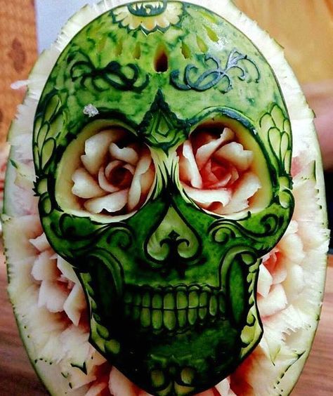 Sugar Skull Style Carved Watermelon #fruit Skull Fruit, Tattoo Skulls, Jewelry Tattoos, Watermelon Art, Watermelon Carving, Food Sculpture, Amazing Food Art, Creative Food Art, Vegetable Carving