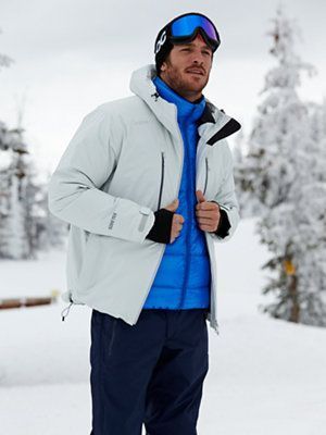 The Skiing #LookBook @mensstyle Guy Style Outfits, Ski Fashion Men, Ski Outfit Men, Skiing Fashion, People Skiing, Mens Ski Wear, Skiing Trip, Apres Ski Outfits, Ski Outfits