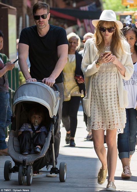 Maternity chic: Jaime King showed her fashionable side as she donned a cream-coloured outfit while on a family outing in Tribeca, New York on Thursday Celebrity Crochet, Jaime King Style, Monochrome Crochet, Crochet Prom Dresses, Crochet Maternity, Crocheted Clothing, Funky Clothes, Crochet Wedding Dresses, Jaime King