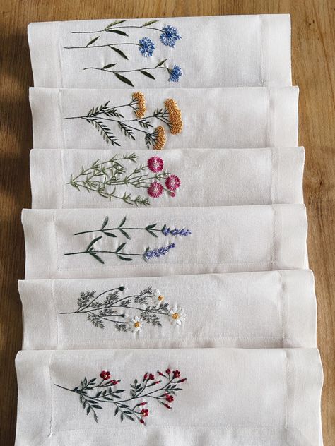 Modern Farmhouse Table Decor, Cottagecore Embroidery, Embroidery Napkins, Modern Farmhouse Table, Farmhouse Table Decor, Towel Embroidery, Embroidered Napkins, Hand Embroidery Projects, 자수 디자인