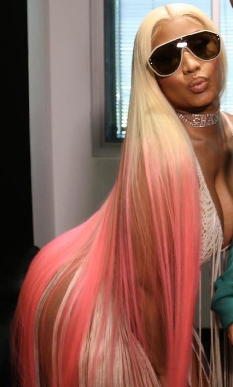 Old Nicki Minaj, Nicki Baby, Nicki Minaj Outfits, Nicki Minaj Wallpaper, Nikki Minaj, Nicki Minaj Barbie, Nicki Minaj Photos, Nicki Minaj Pictures, Pink Wig