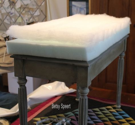 Betsy Speert's Blog: Adding an Upholstered Top to a Hard Bench Upholstered Bench Diy, Diy Dining Bench, Dining Bench Diy, Vanity Bench Seat, Dining Bench With Storage, Upholstered Bench Seat, Old Benches, Making A Bench, Padded Bench