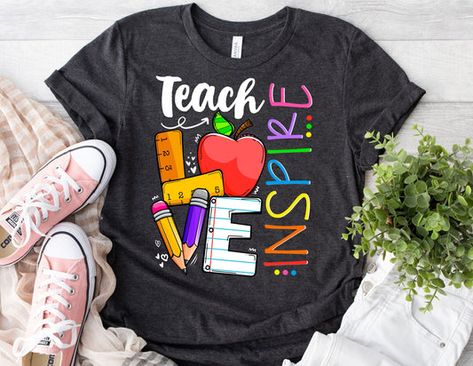 Educator Quotes, Easy Teacher Gifts, Shirts For Teachers, Education Shirts, Teaching Shirts, Teach Love Inspire, Turkey Shirts, Maroon Shirts, Color Images