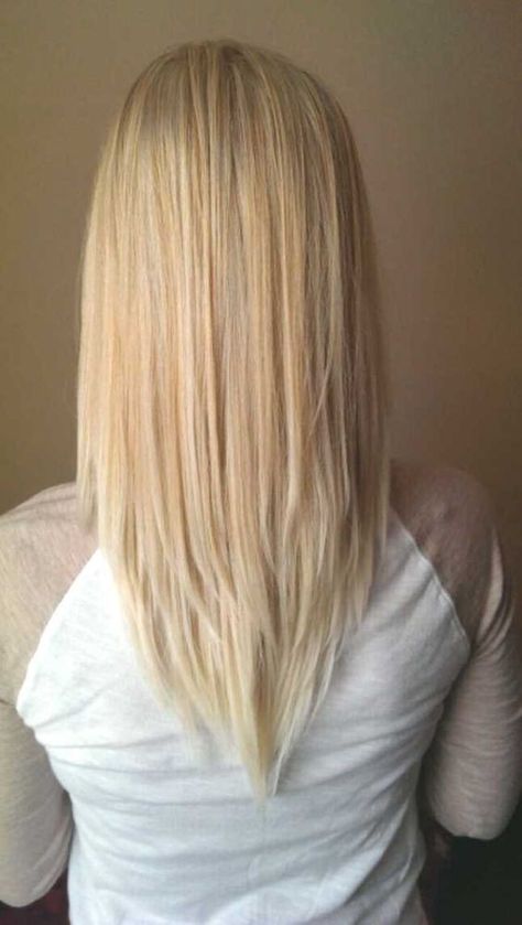 V Cut Hairstyle for Medium Length Hair - Blonde Balayage Hairstyles 2017 Long Hair V Cut, V Cut Hair, V Shaped Haircut, Medium Length Blonde Hair, Bangs Ideas, Haircuts For Medium Length Hair, Hair Styles 2017, Haircut And Color, Haircuts For Long Hair