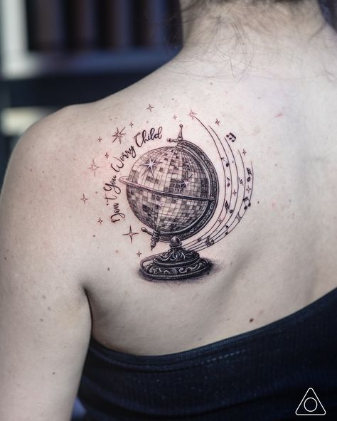 A vintage globe turns into a shiny disco ball, featuring music notes and a nostalgic script. Tattoo With Music Notes, Small Heart Outline, Small Crescent Moon Tattoo, Disco Globe, Small Key Tattoos, Globe Outline, Disco Ball Tattoo, Tattoo Advice, Small Arrow Tattoos