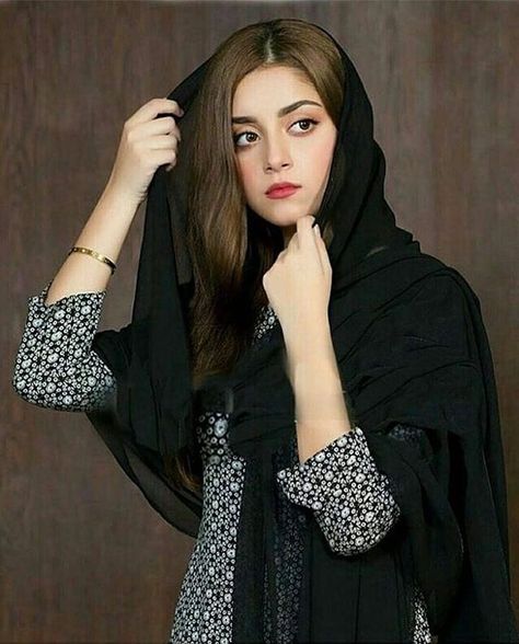 Alizeh Shah, Girly Swag, Stylish Dpz, Girls Dp Stylish, Pakistani Actress, Beautiful Hijab, Girls Dpz, Celebrity Couples, Stylish Girl