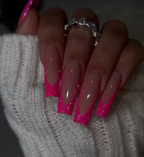 Extravagant Pink Nails, Simple Nail Designs Hot Pink, Hot Pink Nails Acrylic Coffin, Fuisha Pink Nails, Pink Glam Nails Long, Pink Nail Designs Birthday, Barbie Pink Acrylic Nails Square, Pink V Nails, Dark Pink Acrylics