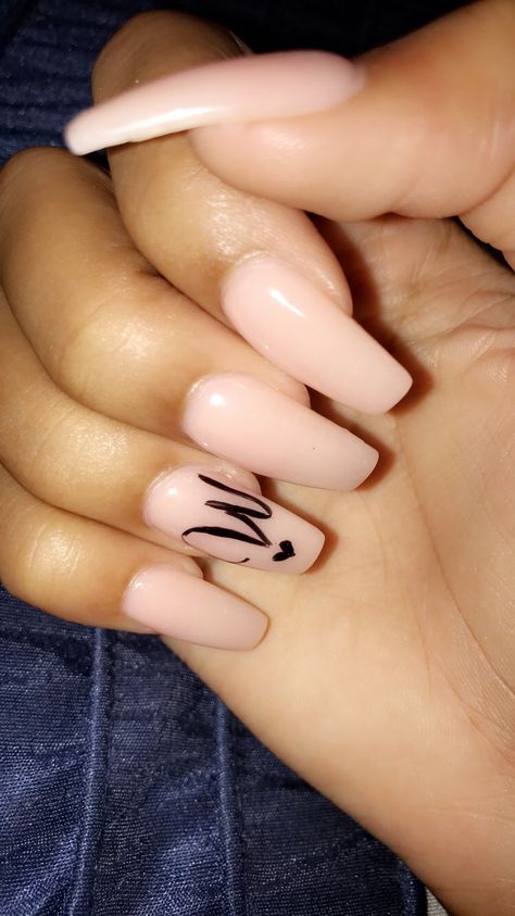 Nude acrylic coffin nails with “w” initial Acrylic Nails Natural, Coffin Acrylic Nails, Acrylic Coffin Nails, Natural Acrylic Nails, Classy Nail Designs, Acrylic Coffin, Short Nail Designs, Nails Desing, Acrylic Nail Art