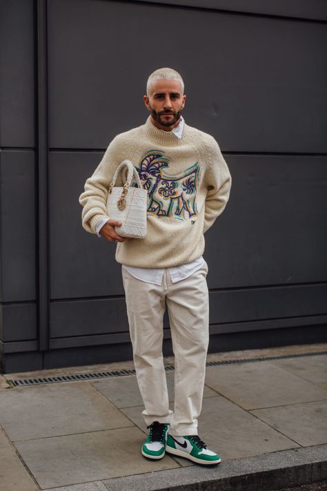 Casual Style Men Outfits, Nyfw Men Street Style, Spring Men Fashion, Gen Z Fashion Trends Men, Fashion Week Outfits Men, Street Elegant Style, Men’s Spring Outfit, Men’s Fashion Outfits, Mens Spring 2024 Fashion