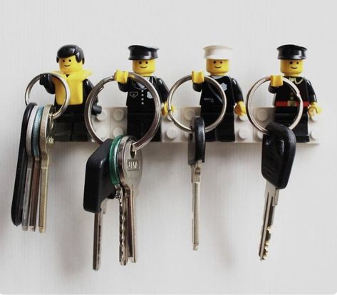 Lego Key Holder, Lego Key Holders, Unique Key Holder, Lego Diy, Lego People, Lego Craft, Unique Key, Lego Room, Lego Storage