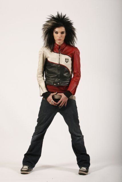 Bill Kaulitz 2007, Billy Kaulitz, Bill Berry, Emo Shirts, Tokyo Hotel, Body Sketches, Tokyo Hotels, Cardboard Cutouts, Cardboard Cutout