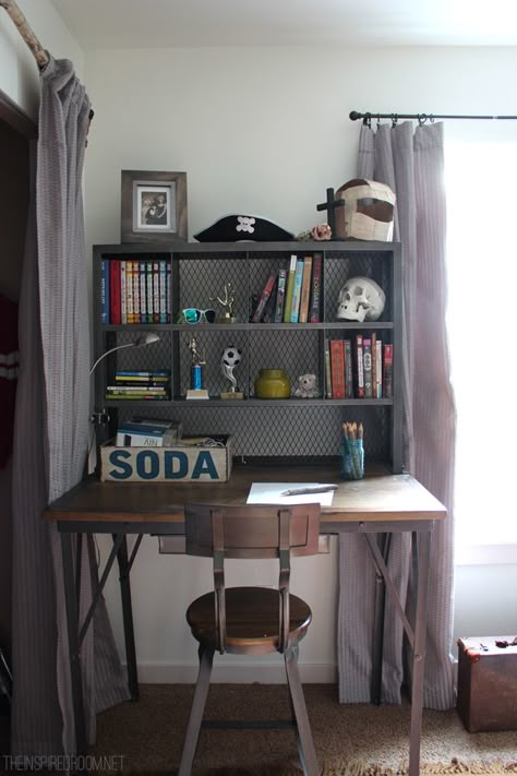 Small Space Teen Boy's Room Industrial Desk Teenager Bedroom Boy, Boys Desk, Teenage Boy Room, Boy Toddler Bedroom, Masculine Bedroom, Teen Boy Room, Teen Boy Bedroom