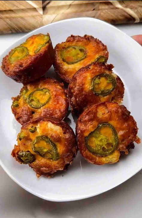 Jalapeño Popper Bites – Cheesy & Bacon Filled Popper Recipes, Popper Bites, Jalapeno Bites, Jalapeno Popper Bites, Sushi Roll Recipes, Jalapeno Popper Recipes, Keto Appetizers, Jalapeño Poppers, Poppers Recipe