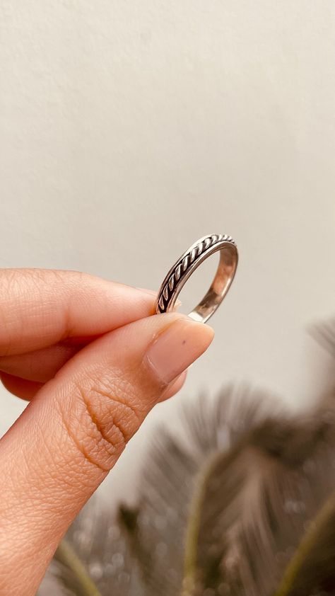 Silver Rings For Middle Finger, Ring For Thumb For Women, Silver Rings For Women Simple, Silver Kada Women, Silver Thumb Rings For Women, Minimal Silver Jewelry, Silver Rings For Women Unique, Thumb Rings For Women, Spinner Rings Womens