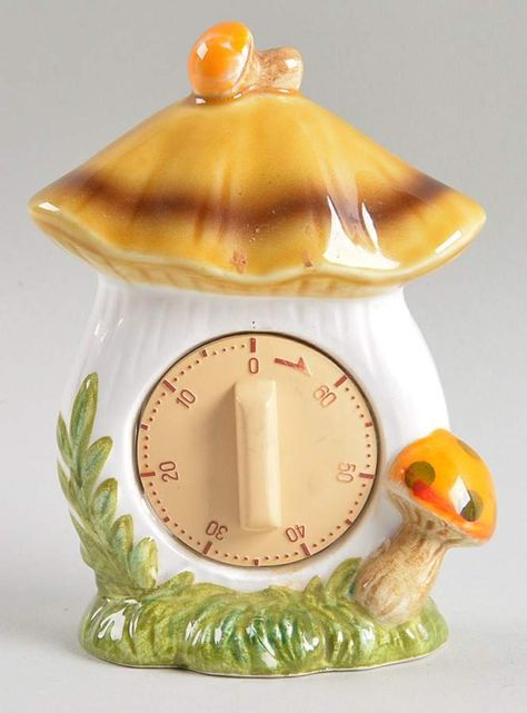 Sears Merry Mushroom Timer Vintage Mushroom Decor, Room Lights Decor, Ranch Home Remodel, Mushroom Kitchen, Mushroom Vintage, Merry Mushroom, Home Decor Cozy, Lights Decor, Cottage In The Woods