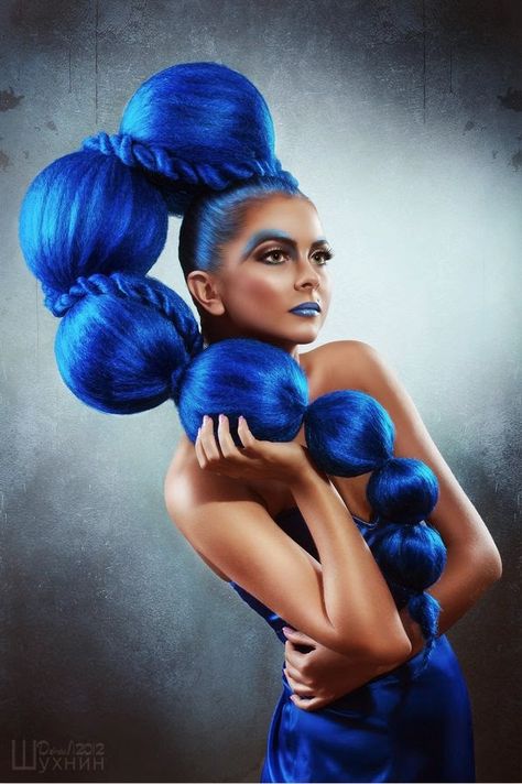 Avant Garde Hair, Fantasy Hair, Hair Shows, Creative Hairstyles, Artistic Hair, Crazy Hair, Hair Art, Hair And Makeup, Big Hair