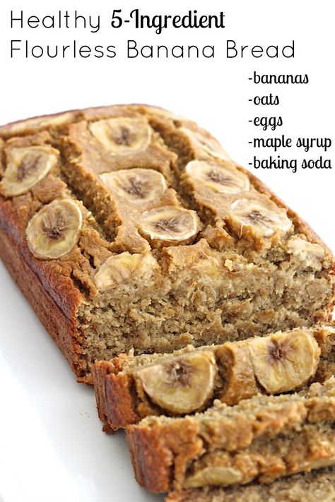 Healthy 5-Ingredient Flourless Banana Bread Flourless Banana Bread, Flourless Desserts, Cloud Bread, Healthy Banana Bread, Chickpea Flour, God Mat, Banana Healthy, Banana Recipes, Oat Flour