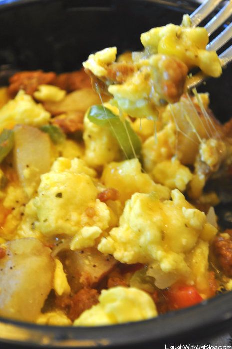 Ever have those meals that need saving? You know. The ones where you find yourself RUNNING all day and hardly have time to eat, let alone prepare a hot meal? All. The. Time. Quick and easy Jimmy Dean Breakfast Bowls are waiting for you at HEB. Flavor explosion! AD http://www.laughwithusblog.com/jimmy-dean-breakfast-bowls/ #JimmyDeanBowls Copycat Jimmy Dean Breakfast Bowl, Jimmy Dean Breakfast Bowl, Jimmy Dean Sausage Recipes Breakfast, Jimmy Dean Sausage Recipes, Jimmy Dean Sausage, Turkey Breakfast Sausage, Turkey Bowl, Breakfast Sausage Recipes, Tyson Foods