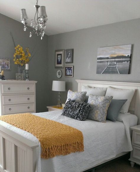 cool gray and yellow bedroom Hotel Bedroom Decor, Grey And White Room, Retreat Bedroom, Yellow Bedroom Decor, Dekorasi Kamar Tidur, Yellow Bedroom, Gray Bedroom, Master Bedrooms, Spare Bedroom