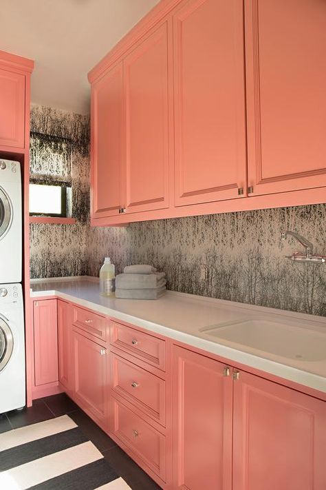 laundry room before and inspiration Coral Room Ideas, Chic Laundry Room, Coral Kitchen, Laundry Room Counter, Coral Room, Pink Laundry Rooms, Pink Cabinets, Pink Diy, Room Storage Diy