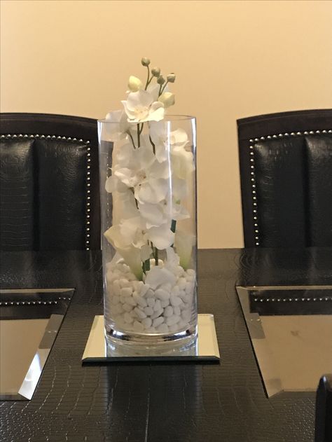 Orquids Arrangements Centerpieces, Orchid Flower Arrangements Vase, Calla Lilly Black Vase, Artificial Orchid Arrangement Vase, Vase Filler Ideas, Orchid Clear Vase, Orchid Flower Arrangements, Clear Vase, Flower Vase Arrangements