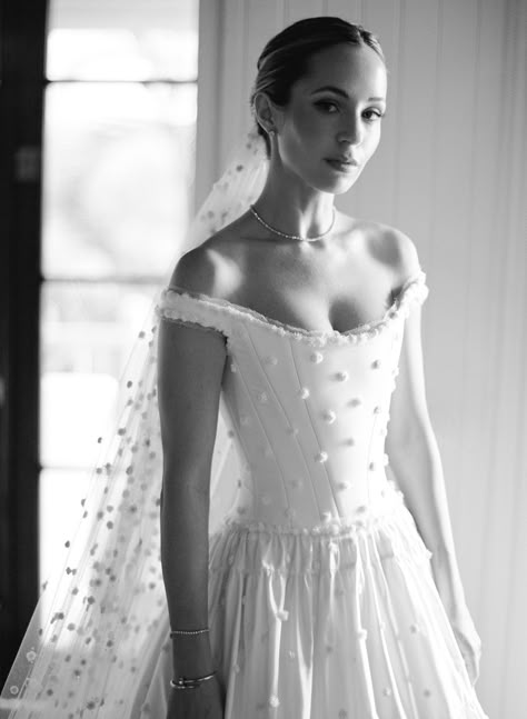 Chanel Archive, Chanel Wedding Dress, Chanel Wedding, Chanel Rose, Couture Wedding Dress, Bridal Makeup Wedding, Claudia Schiffer, Fairy Godmother, Wedding Dress Couture