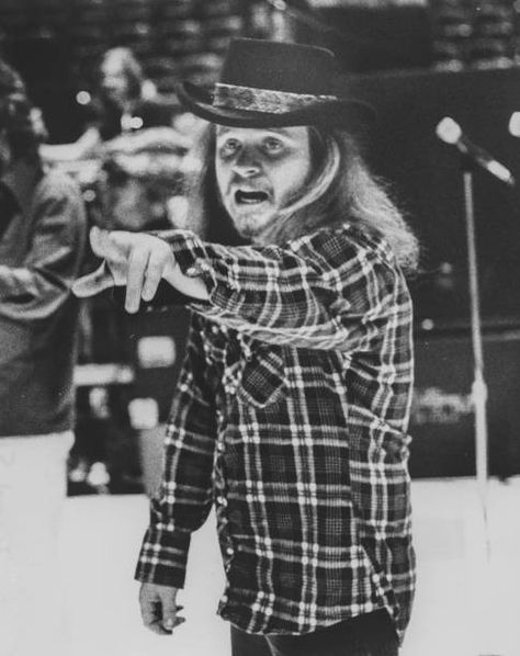 Ringcentral Coliseum Pictures and Photos - Getty Images Billy Powell, Steve Gaines, Rickey Medlocke, Allen Collins, Gary Rossington, Ronnie Van Zant, Lynyrd Skynyrd Band, Oakland Coliseum, Ronald Wayne