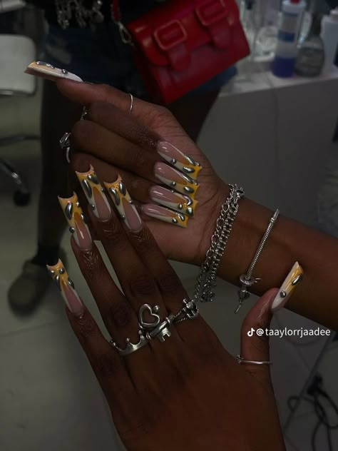 Nail Inspo Coffin Long, Acrylic Nails Bling, White Tip Acrylic Nails, Nails Unique, Nails Bling, Nail Tip Designs, Long Acrylic Nail Designs, Hard Nails, Colored Acrylic Nails