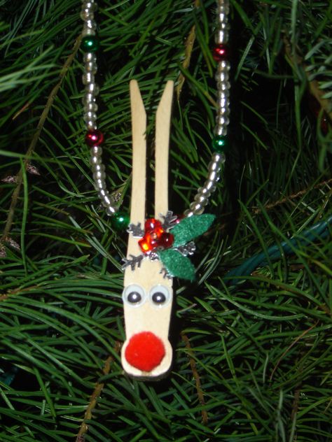 Handmade Wooden Clothespin Reindeer Necklace Clothespin Reindeer, Reindeer Clothespin, Christmas Ornaments Homemade Kids, 1st Grade Crafts, Thanksgiving Turkey Craft, Reindeer Craft, Wooden Reindeer, Turkey Craft, Christmas Ornaments Homemade