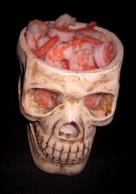 Line a decorative skull with foil and ice cubes. Next, add raw shrimp. Offer cocktail sauce on the side or in a small bowl in the center of the skull. Shrimp Bowl, Raw Shrimp, Cocktail Sauce, Skull Halloween, Halloween Food, The Skull, Small Bowl, Ice Cubes, Cozy Corner